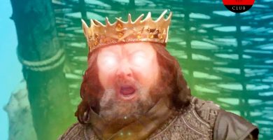 Robert Baratheon viendo como una adolescente Targaryen sobrevive al ataque de un jabalí